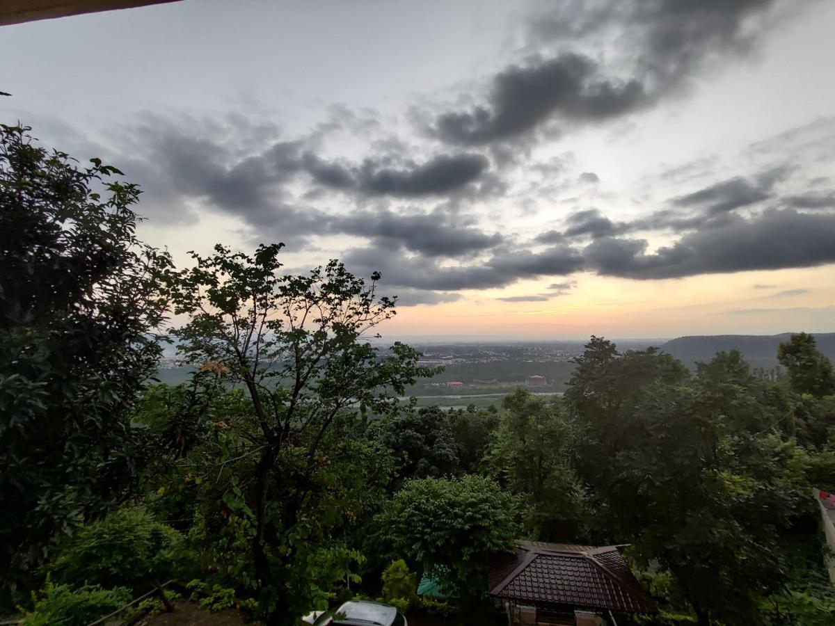 Chateau De Tatli - Hilltop - เดห์ราดุน ภายนอก รูปภาพ
